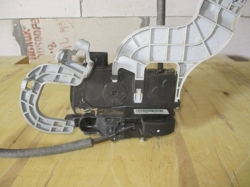 Замок двери задней правой, 2500 рублей, Пермь