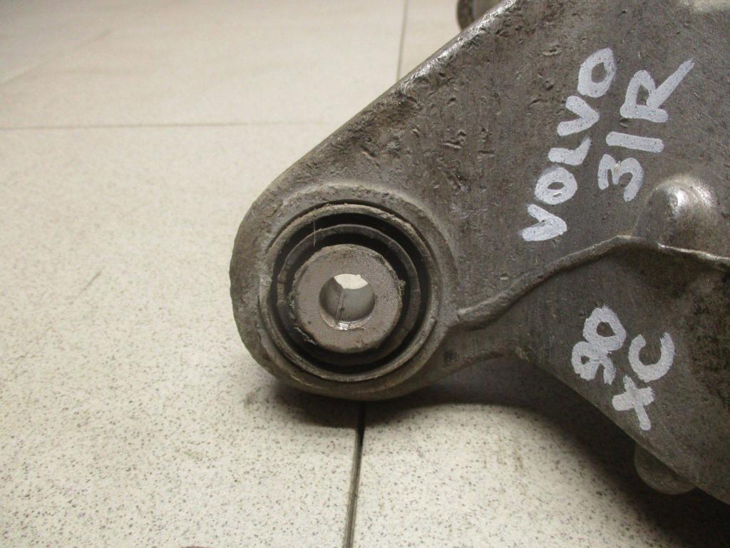 Кулак поворотный задний правый, 7000 рублей, Пермь