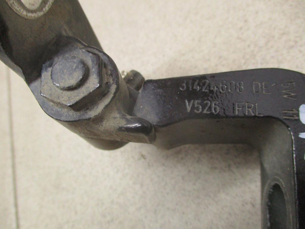 Петля двери передней правой нижняя, 2000 рублей, Пермь