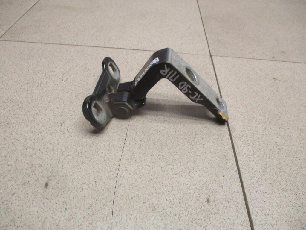 Петля двери передней правой верхняя, 2000 рублей, Пермь