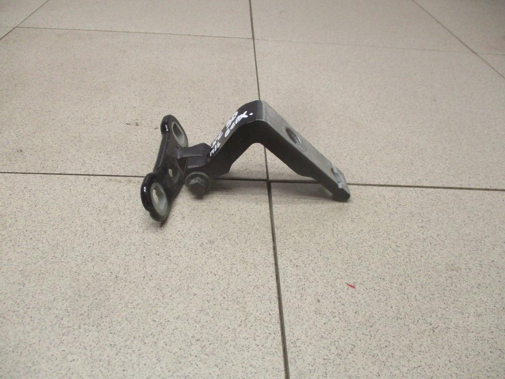 Петля двери передней левой верхняя, 2000 рублей, Пермь