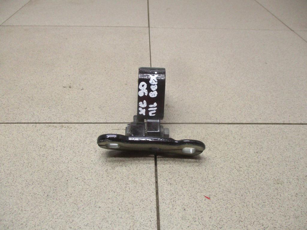 Петля двери передней левой верхняя, 2000 рублей, Пермь