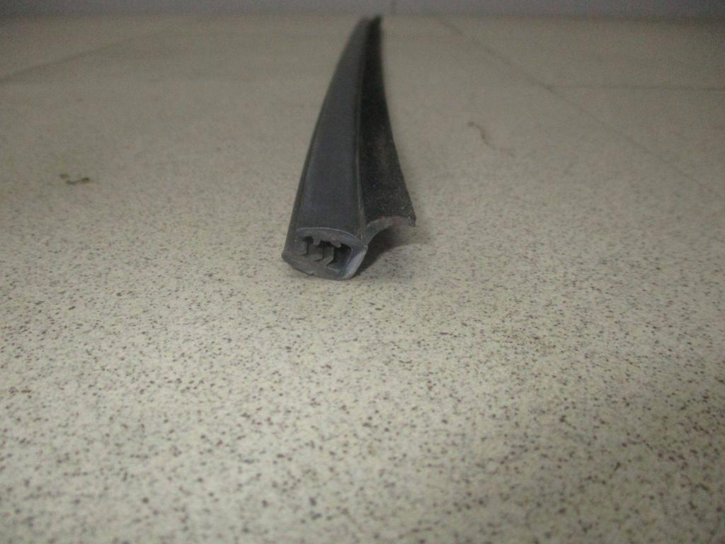 Накладка стекла заднего правого, 500 рублей, Пермь