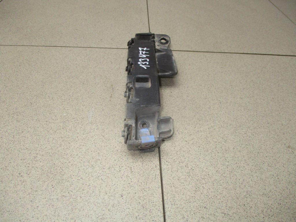 Кронштейн переднего бампера правый, 700 рублей, Пермь