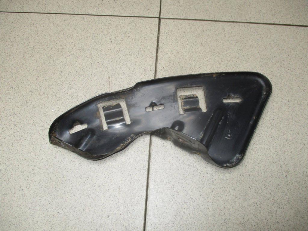 Кронштейн переднего бампера правый, 800 рублей, Пермь