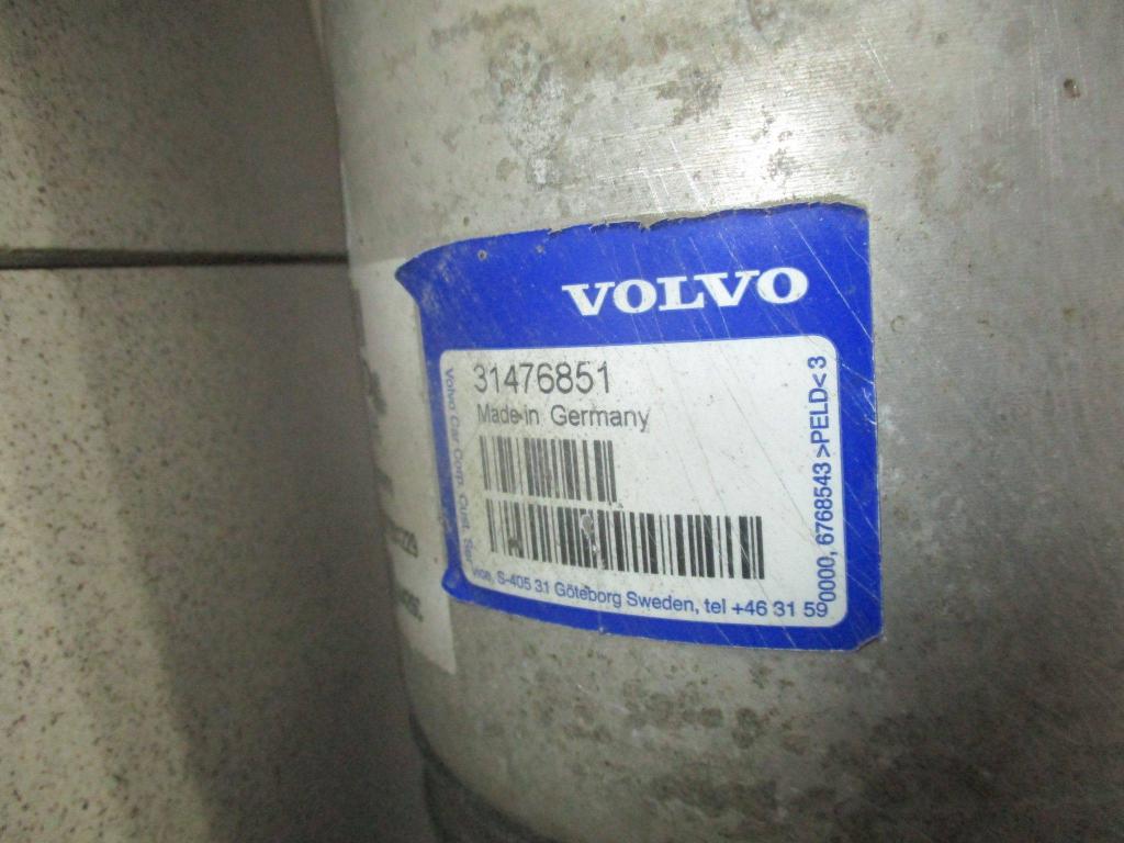 Амортизатор передний правый, 15000 рублей, Пермь