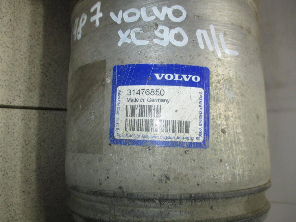 Амортизатор передний левый, 15000 рублей, Пермь