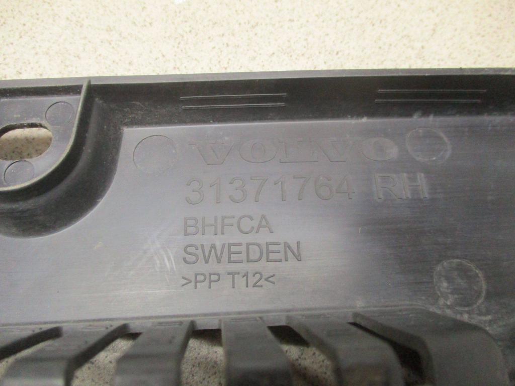 Накладка переднего крыла правого, 1500 рублей, Пермь