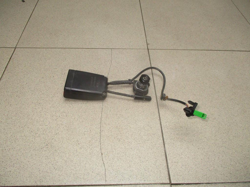 Ответная часть ремня безопасности, 3000 рублей, Пермь