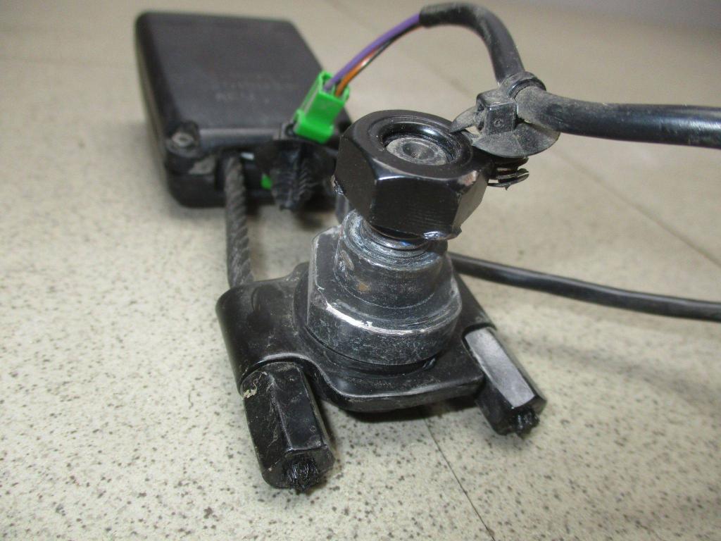 Ответная часть ремня безопасности, 3000 рублей, Пермь