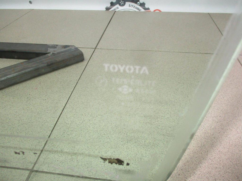 Стекло двери передней левой, 1000 рублей, Пермь