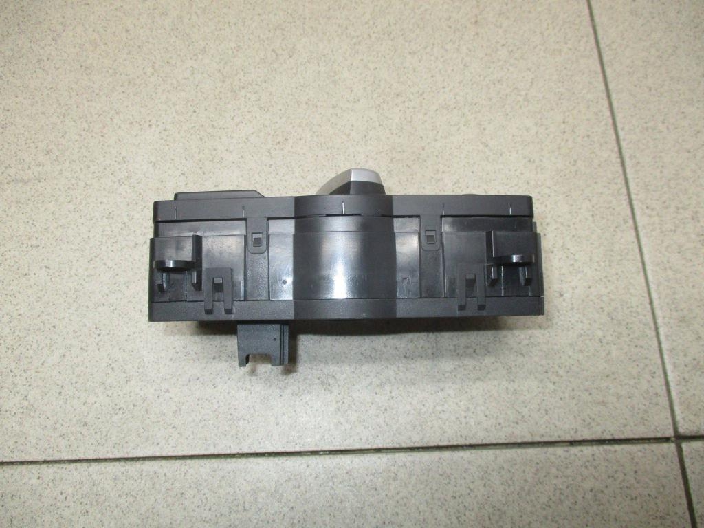 Переключатель света фар, 2000 рублей, Пермь