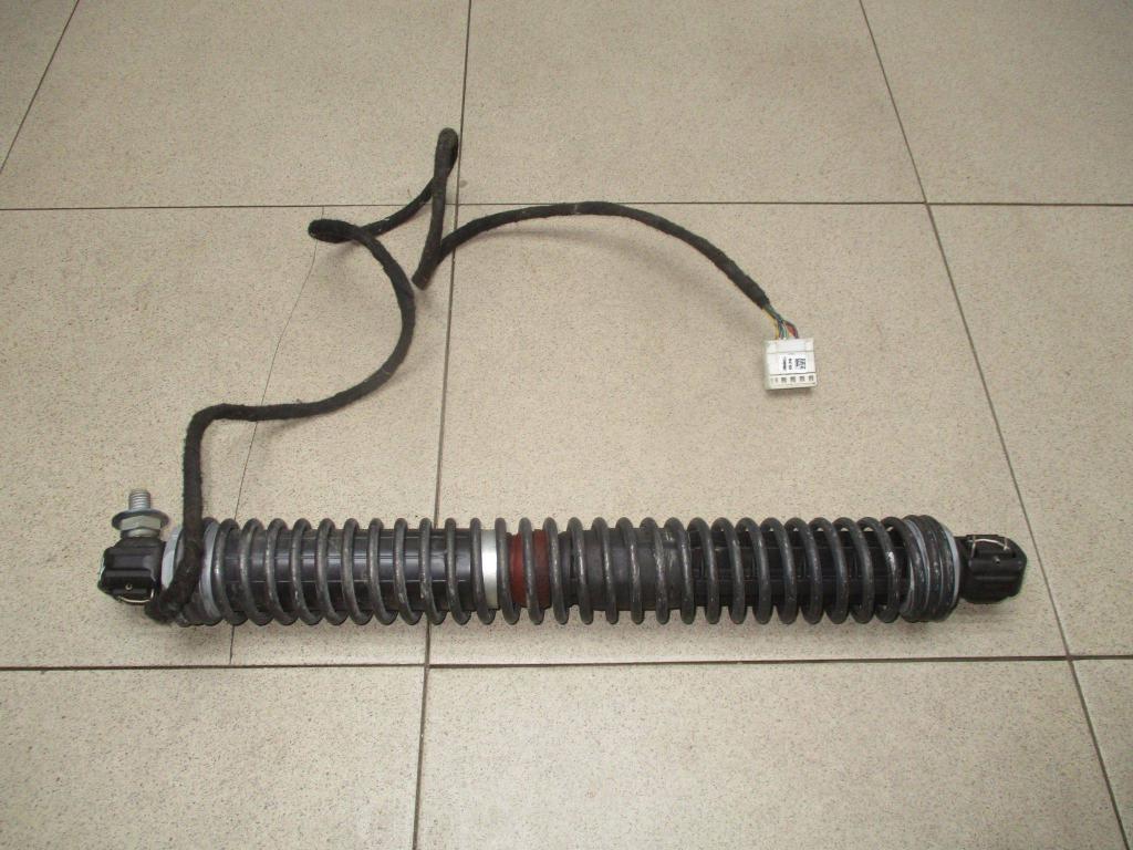 Амортизатор крышки багажника, 7000 рублей, Пермь