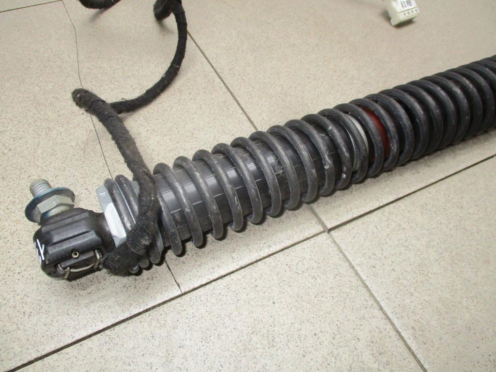 Амортизатор крышки багажника, 7000 рублей, Пермь