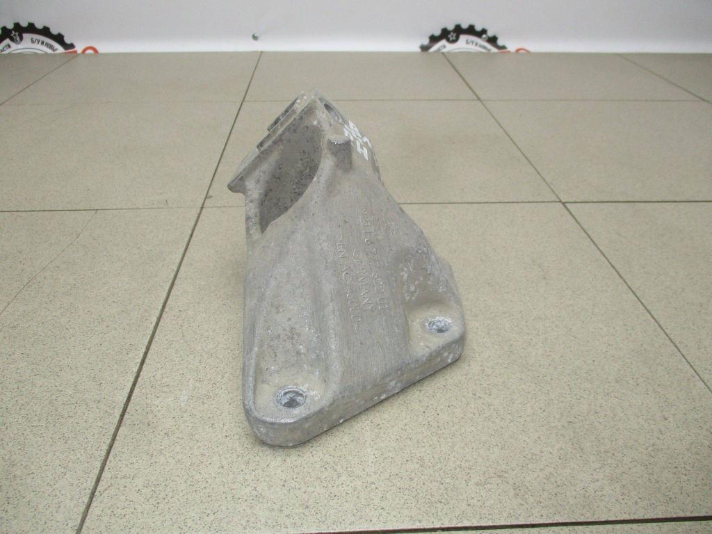 Кронштейн двигателя правый, 1500 рублей, Пермь