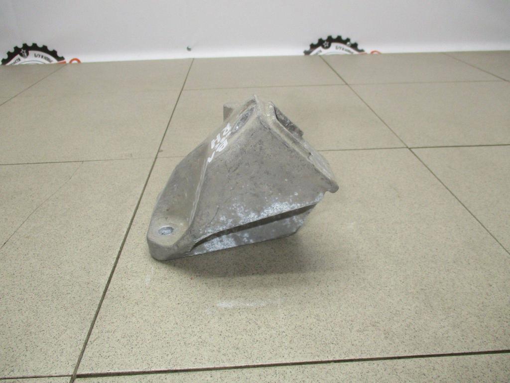 Кронштейн двигателя правый, 1500 рублей, Пермь