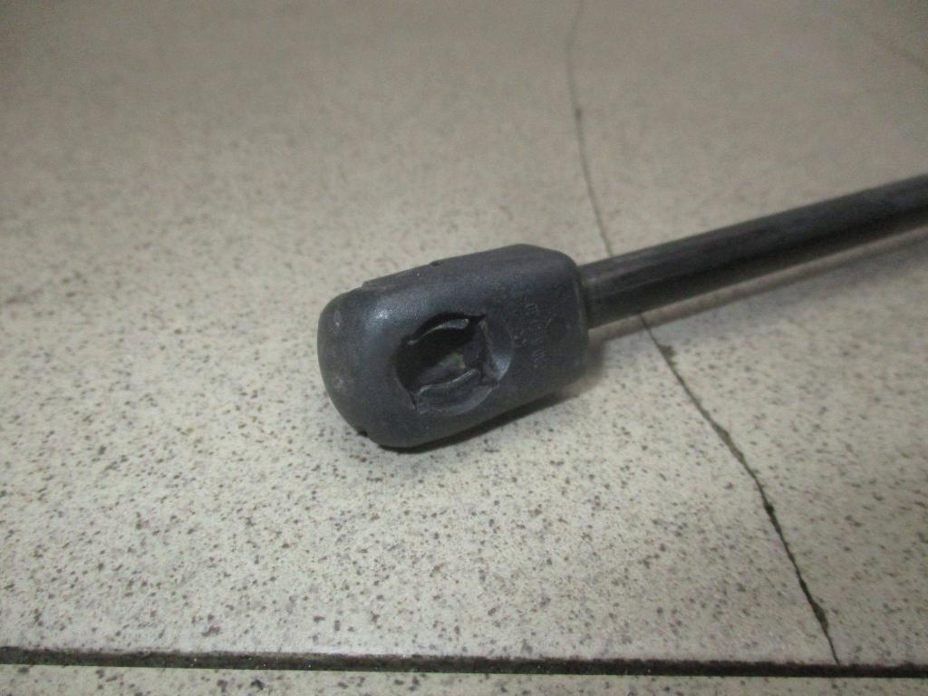 Амортизатор капота, 1000 рублей, Пермь