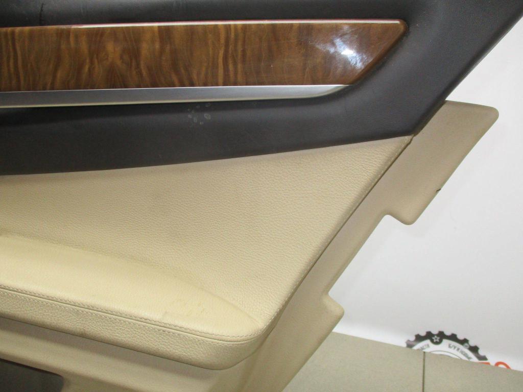 Обшивка двери задней правой, 2000 рублей, Пермь