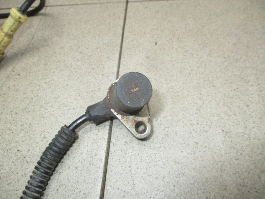 Датчик ABS передний правый, 1000 рублей, Пермь