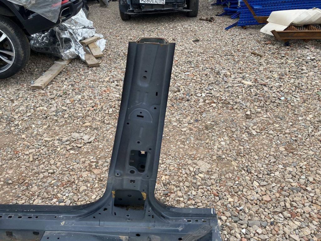 Порог со стойкой правый, 5000 рублей, Пермь