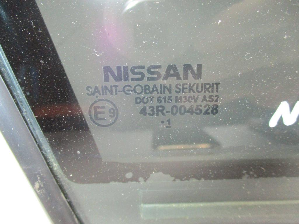 Стекло двери задней правой форточка, 1000 рублей, Пермь