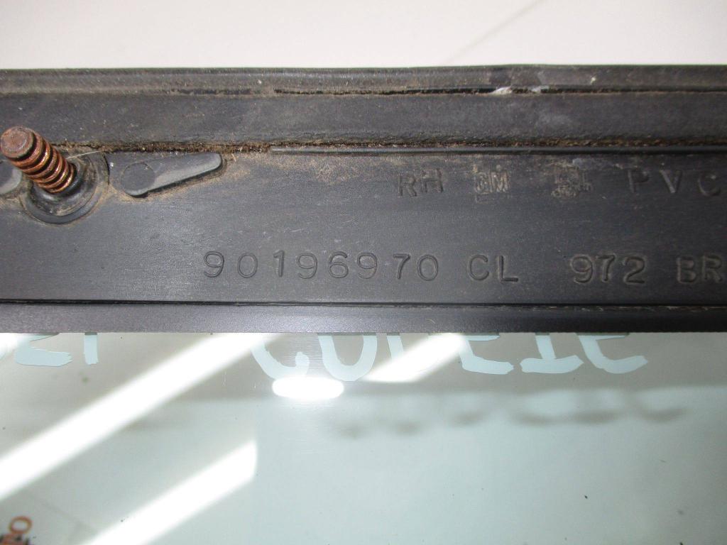 Стекло кузовное глухое правое, 500 рублей, Пермь