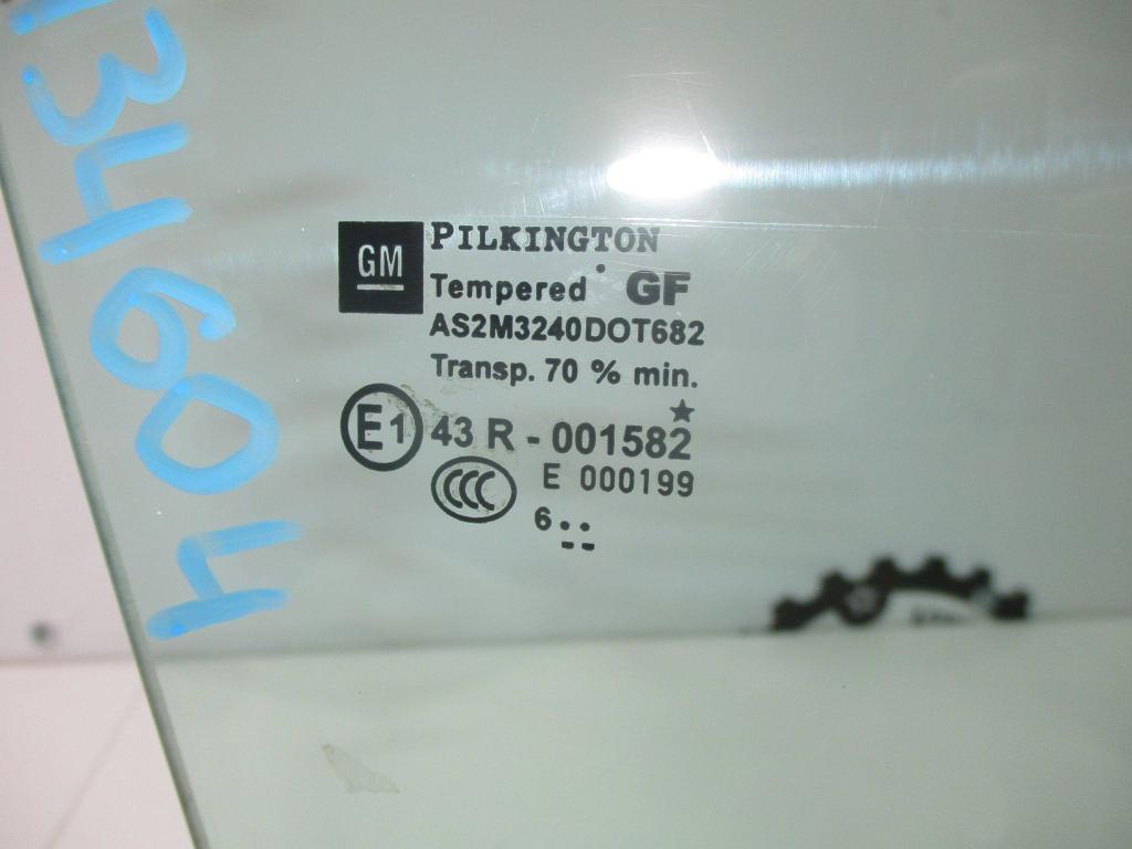 Стекло двери передней правой, 1500 рублей, Пермь