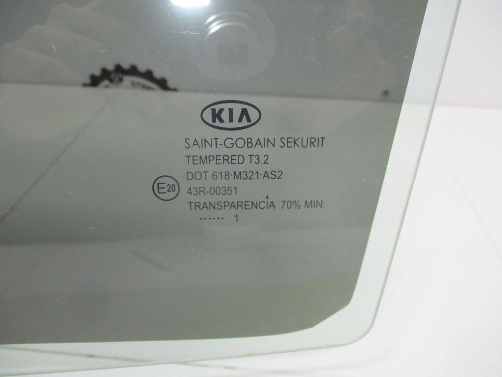 Стекло двери задней левой, 1000 рублей, Пермь