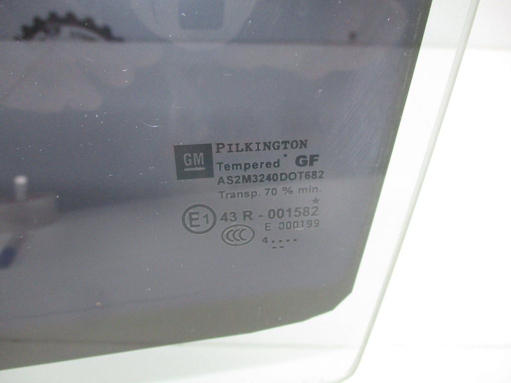 Стекло двери задней левой, 1000 рублей, Пермь