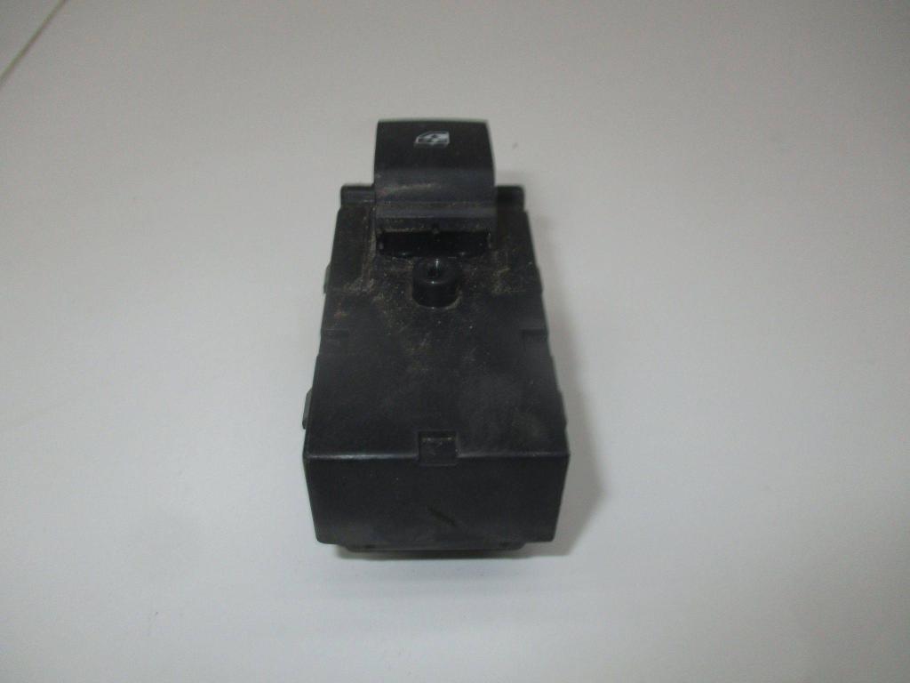 Кнопка стеклоподъемника, 500 рублей, Пермь