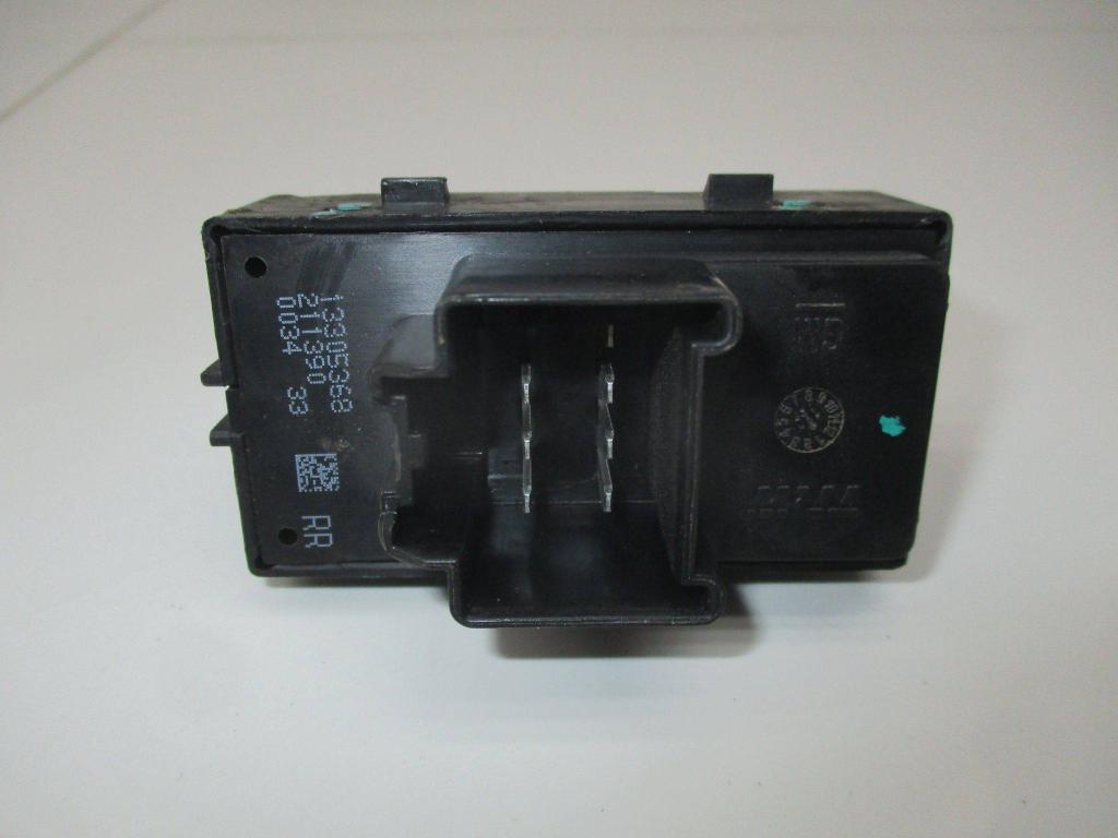 Кнопка стеклоподъемника, 500 рублей, Пермь