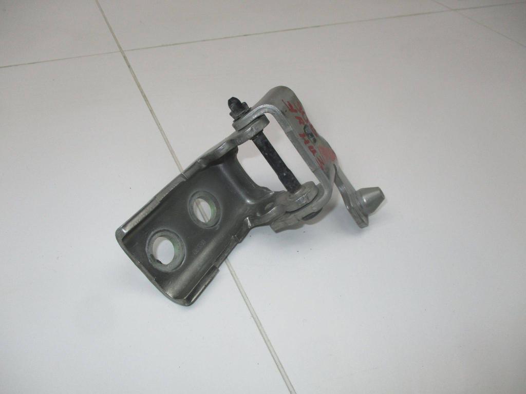 Петля двери задней правой нижняя, 500 рублей, Пермь