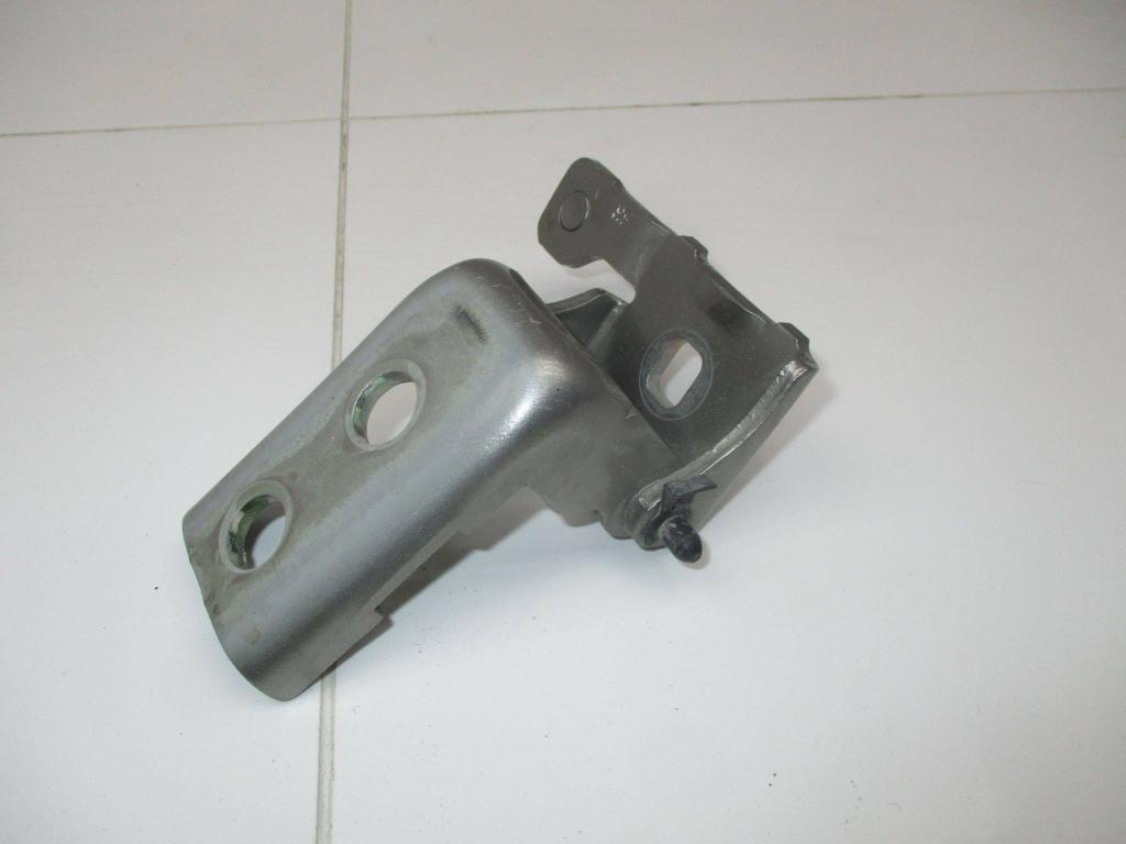 Петля двери задней правой нижняя, 500 рублей, Пермь