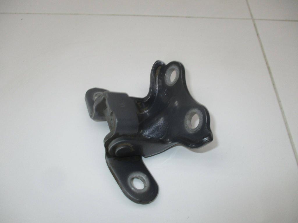 Петля двери задней левой верхняя, 500 рублей, Пермь