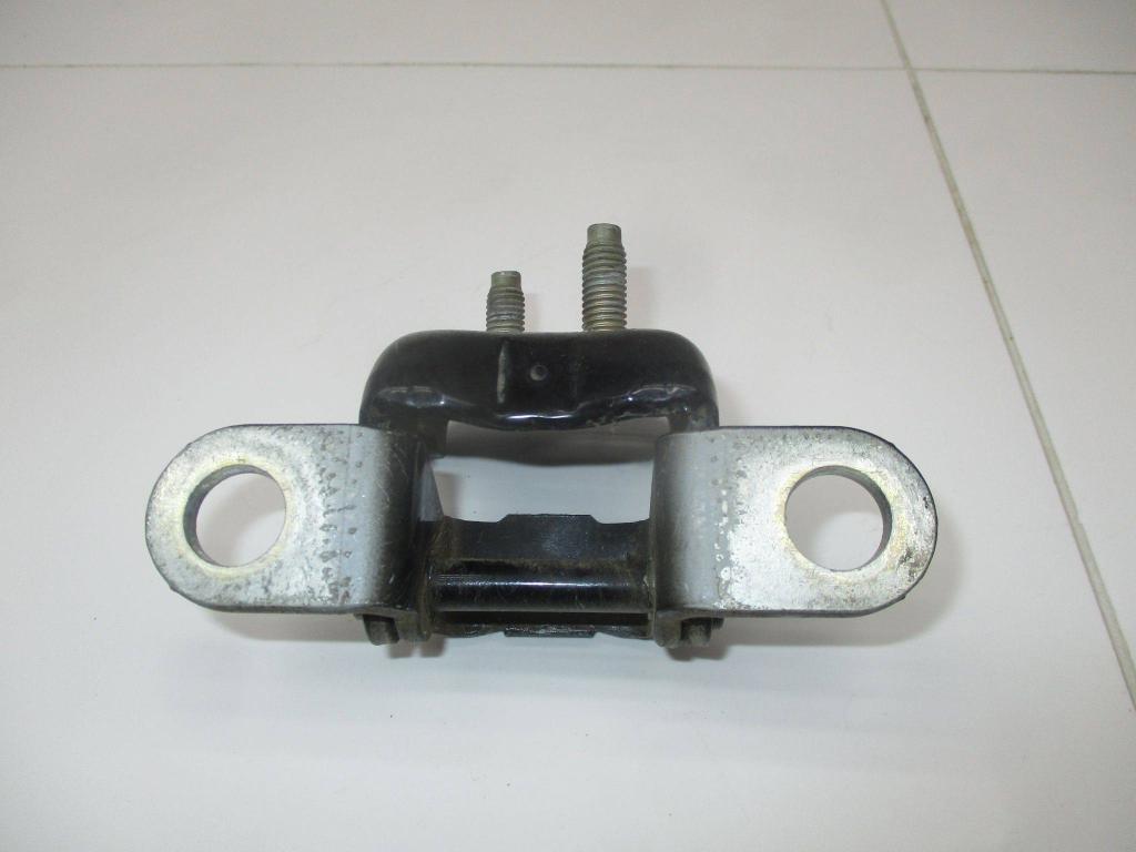 Петля двери задней правой верхняя, 700 рублей, Пермь