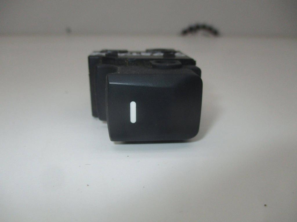 Кнопка стеклоподъемника, 800 рублей, Пермь