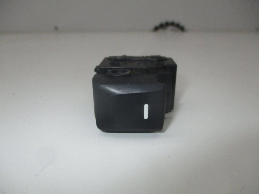 Кнопка стеклоподъемника, 800 рублей, Пермь