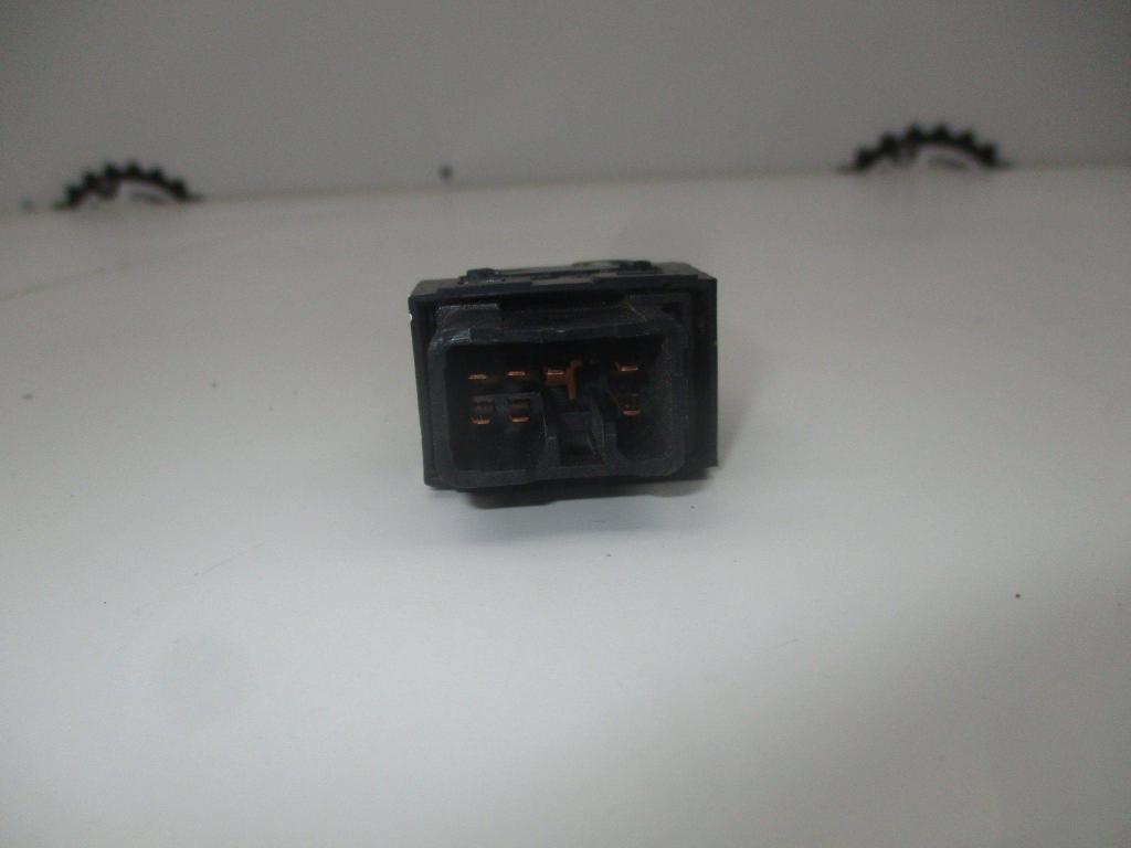 Кнопка стеклоподъемника, 800 рублей, Пермь