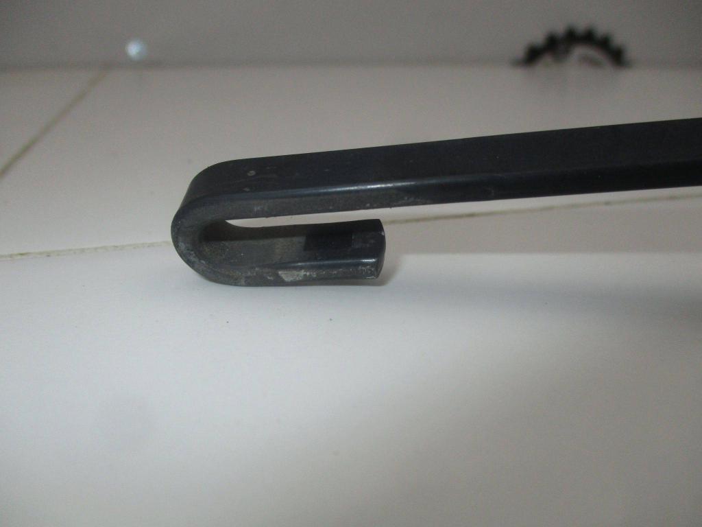 Поводок стеклоочистителя передний правый, 1000 рублей, Пермь