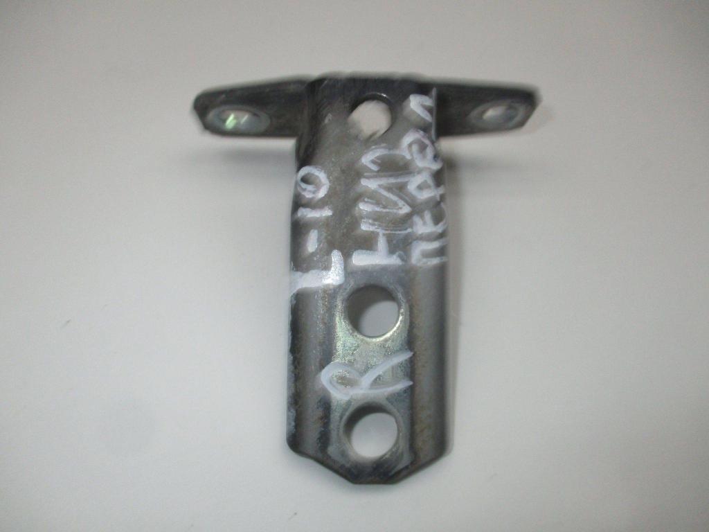 Петля двери задней правой нижняя, 550 рублей, Пермь