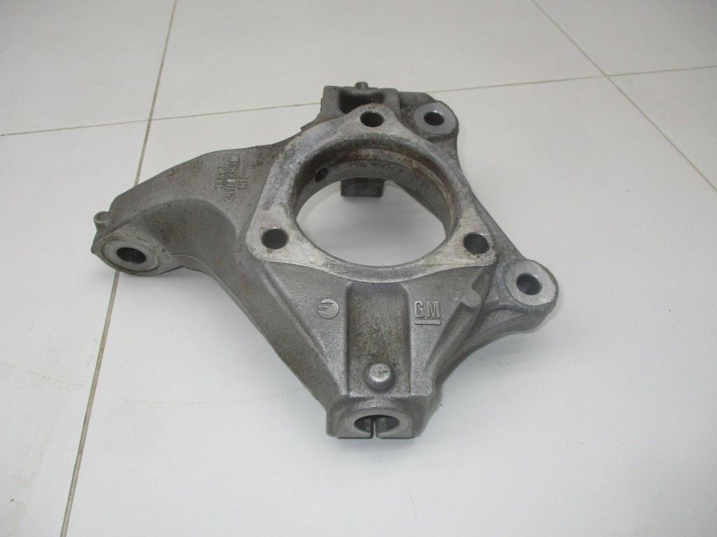 Кулак поворотный передний правый, 2000 рублей, Пермь