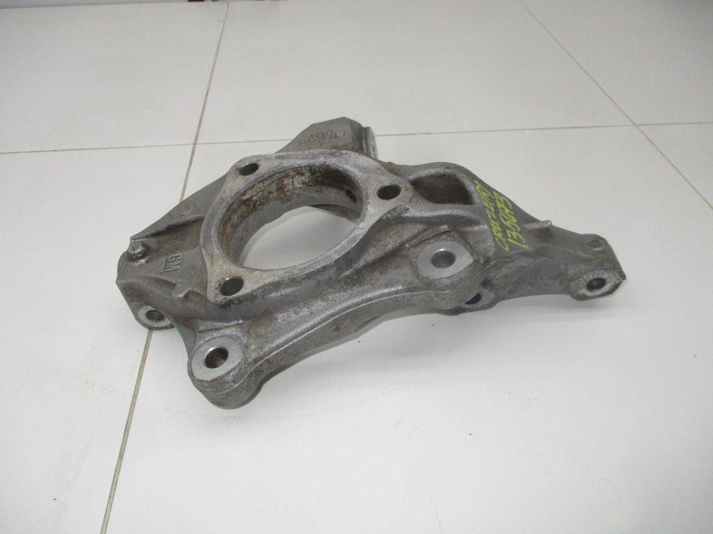 Кулак поворотный передний правый, 2000 рублей, Пермь