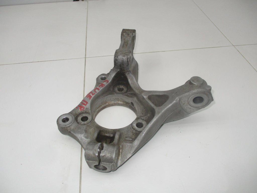 Кулак поворотный передний правый, 2000 рублей, Пермь