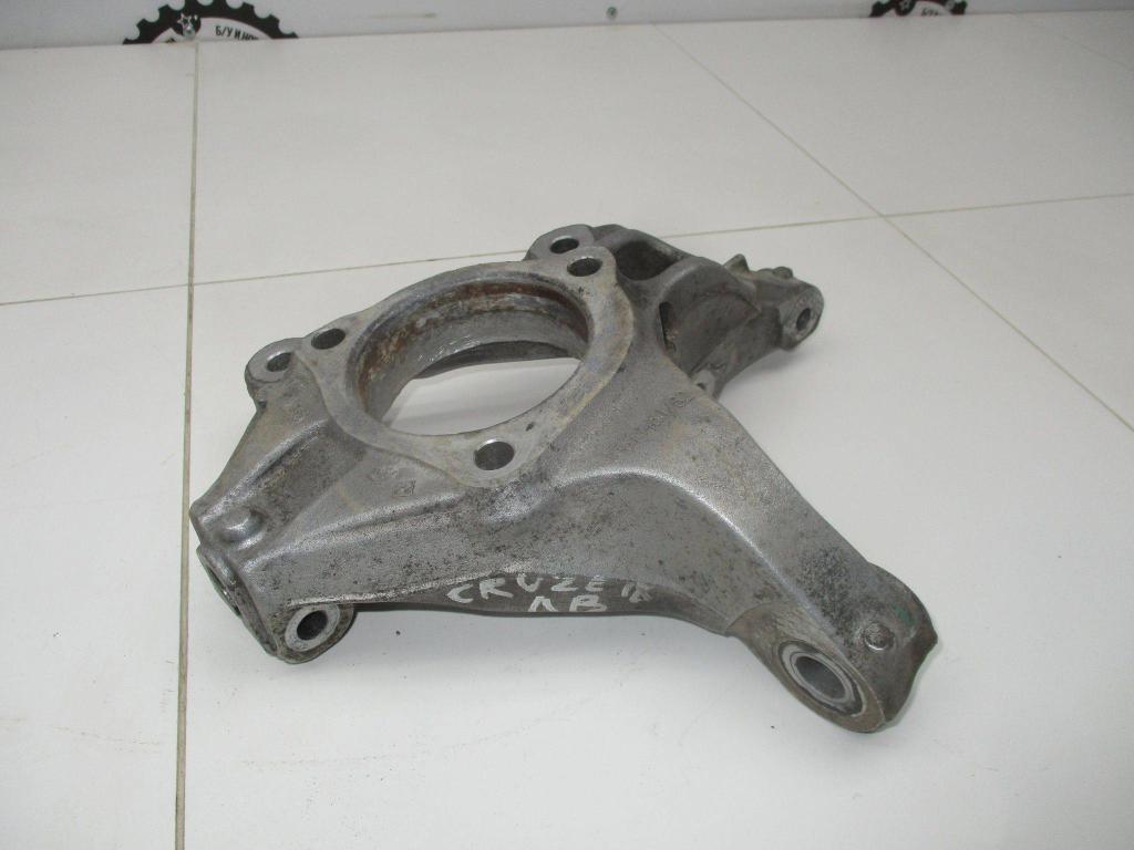 Кулак поворотный передний левый, 2000 рублей, Пермь