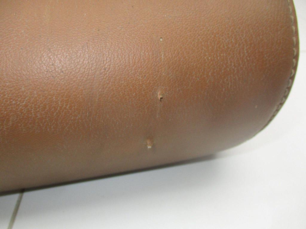 Подголовник сиденья, 2000 рублей, Пермь