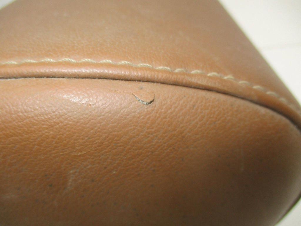 Подголовник сиденья, 2000 рублей, Пермь