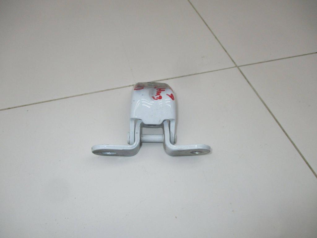 Петля двери задней левой нижняя, 1000 рублей, Пермь