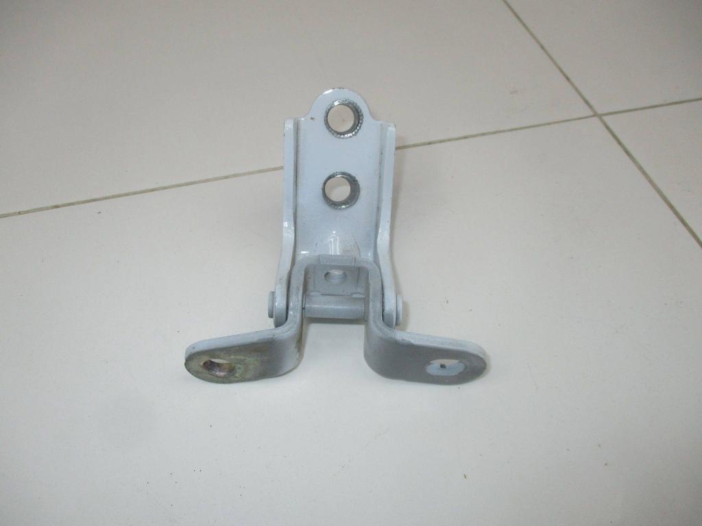 Петля двери задней левой нижняя, 1000 рублей, Пермь