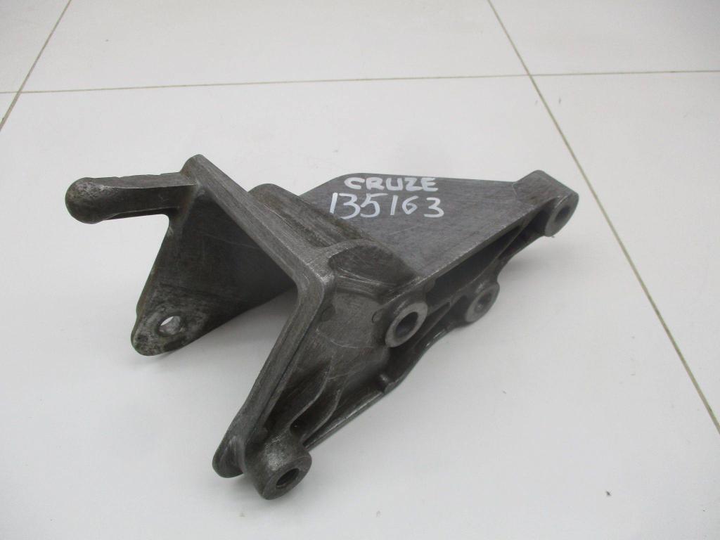 Кронштейн опоры двигателя, 1000 рублей, Пермь