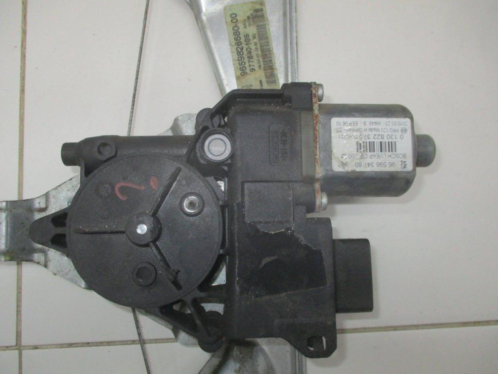 Стеклоподъемник задний правый, 1000 рублей, Пермь